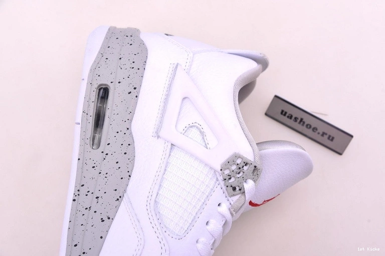 White  4 Jordan CT8527-100 Retro Oreo 1112